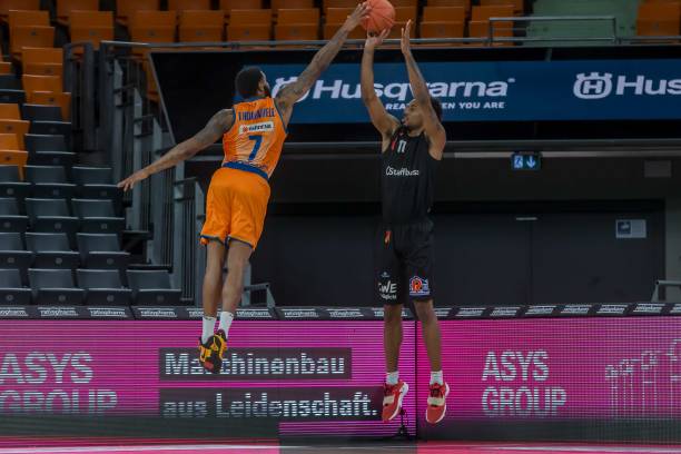 恩比德乔治狂打铁76人负魔术 老鹰送奇才7连败.