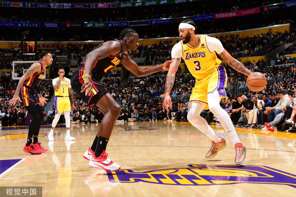 砸脚丢球 砸脚丢球