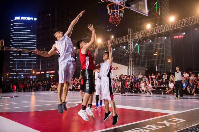 他们以积极 他们以积极